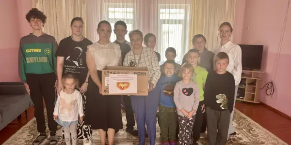 Поздравление воспитанников детского социального приюта в п.Дубровка с началом нового учебного года