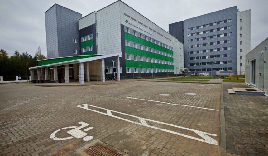 В поселке Дружный открылся новый лечебный корпус: качественная медицина — ближе к жителям