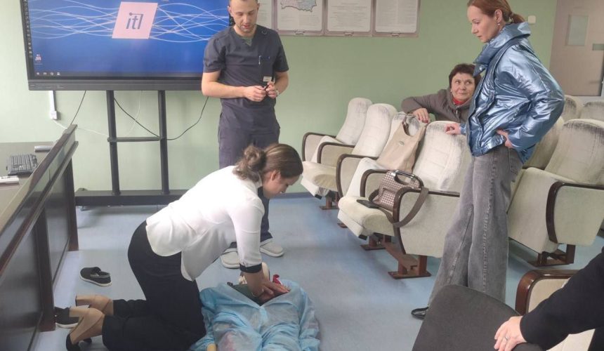 photo_5429335757820131772_y Обучающий семинар для работников образования, по теме навыков оказания первой медицинской помощи