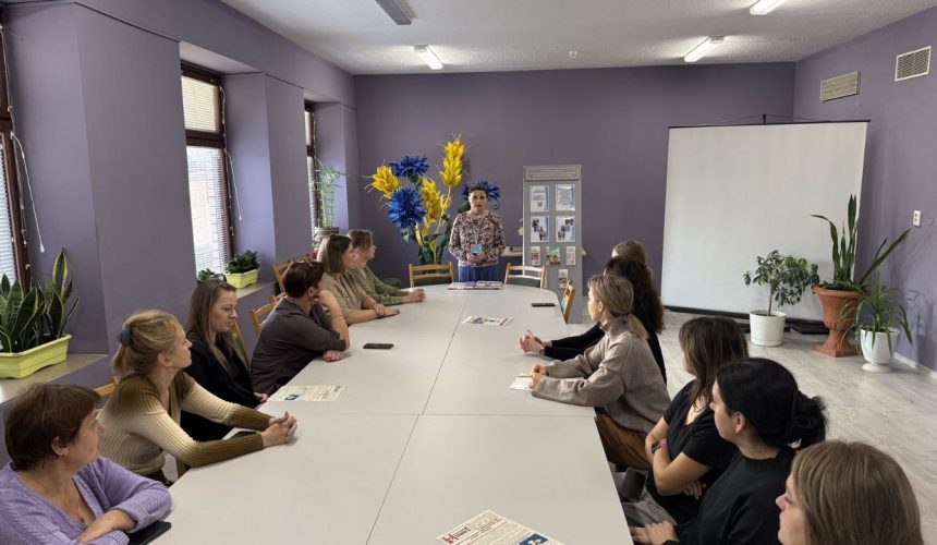 photo_5215624593266117863_y (1) Информационно – профилактическая встреча в редакции районной газеты «Пухавiцкiя навiны» об организации процесса вакцинации в Пуховичском районе