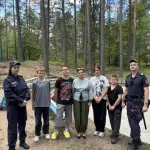 Участники профилактической встречи в оздоровительном лагере Лесная сказка